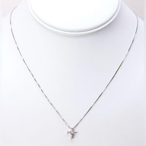 18K White Gold Ladies Diamond Cross Pendant Necklace